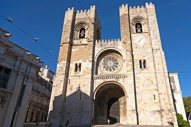 Lisbon Highlights - Private Tour with Van and Local Guide - Belém, Jerónimos, and the pastel de Belém