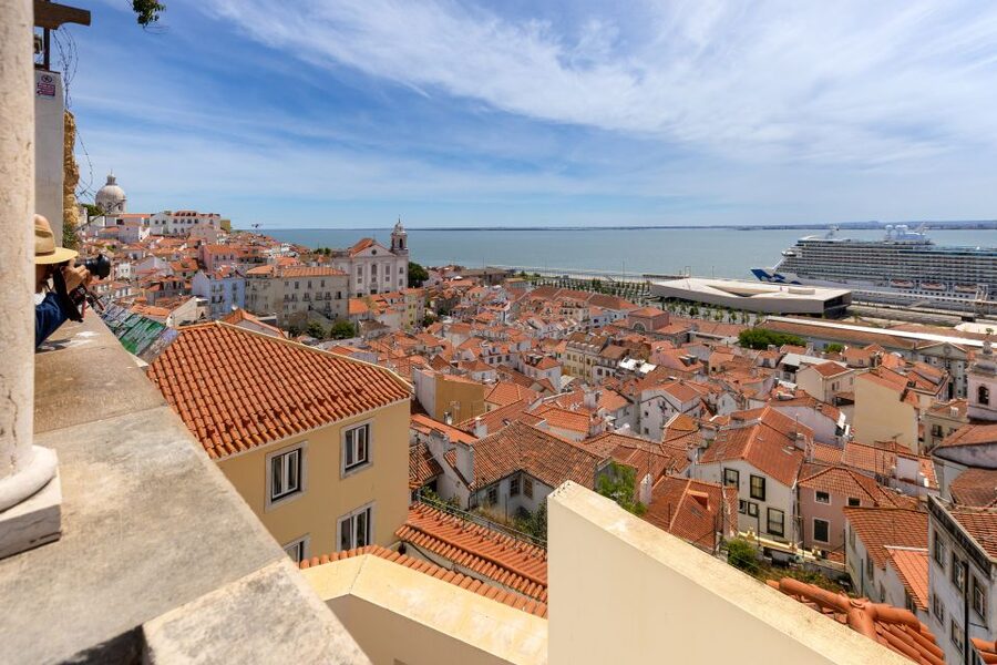 Lisbon: History, Stories and Lifestyle Walking Tour - Why this Lisbon walking tour works as a first-day introduction