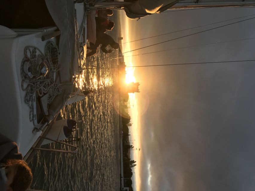 Lisbon Sunset Sailing – Small Group (max 10) Wine & History - Settling aboard MABI IV
