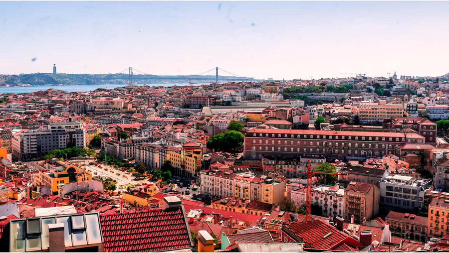 Lisbon: Tuk-Tuk Tour Historical Alfama old town private tour - Stories, Secret Spots, and Guide Style