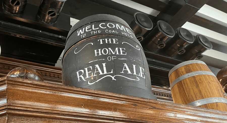 London: Historic London Pub Walking Tour - Starting at Embankment Station