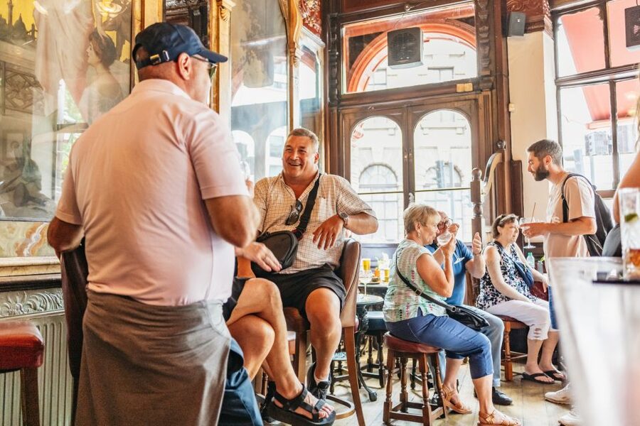 London: Historic Pubs of Central London Walking Tour - Finishing near Strand and Covent Garden