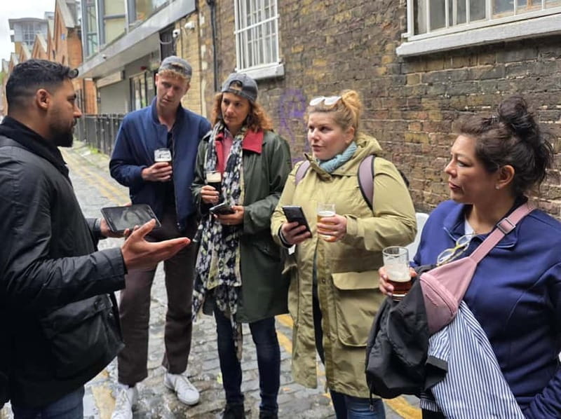 London: Jack the Ripper Tour with Historic Pub Stops - Why this tour works better than a simple ghost walk
