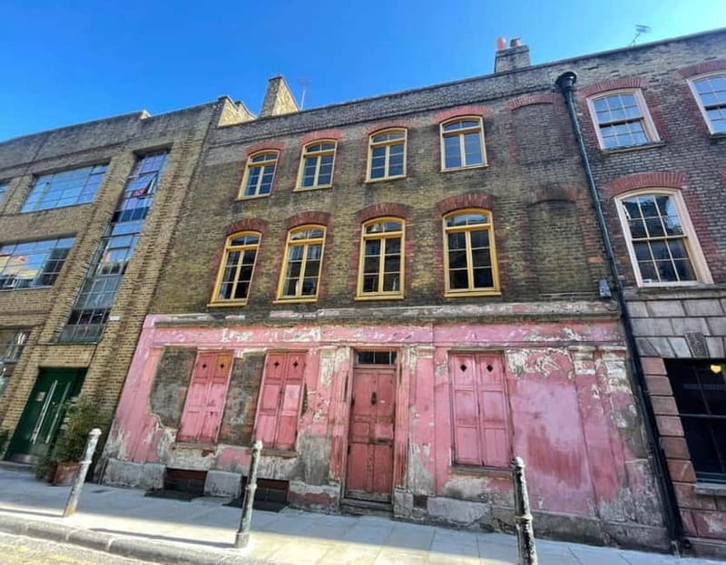 London: Jack the Ripper Tour with Historic Pub Stops - Who should book this Whitechapel tour?