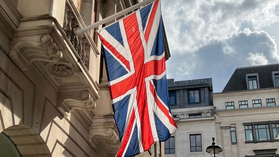 London: Royal Historic Pubs Walking Tour - Who should book this London pub walk
