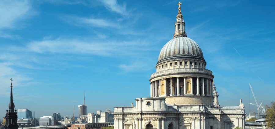 London: Self-Guided History City Tour with an App - Roman walls and the crossing at Tower Bridge