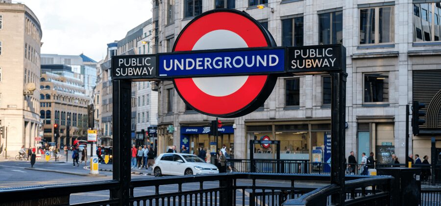 London: Self-Guided History City Tour with an App - Queens Walk, HMS Belfast, and The Shard