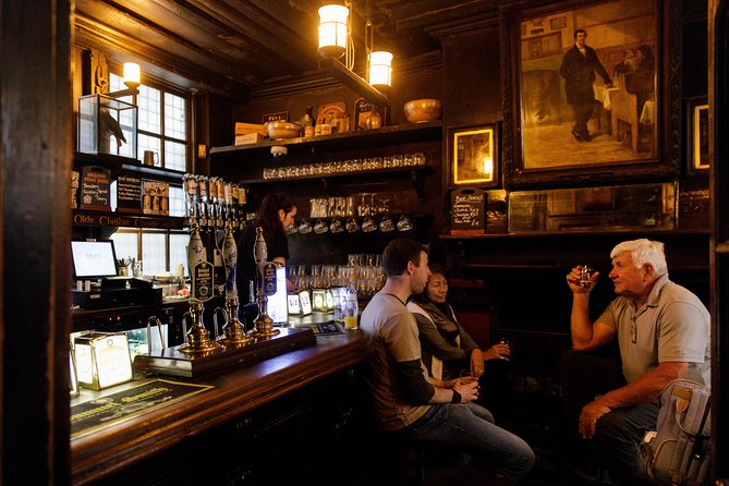 London Small Group Tour of Historical Pubs - What Guides Add to the Afternoon