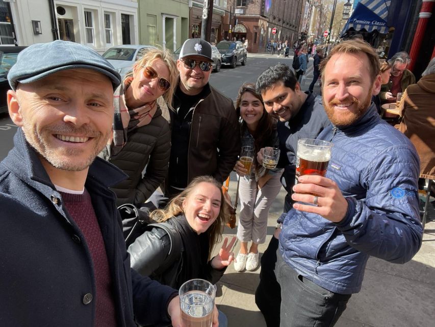 London: Soho Music and Historic Pubs Walking Tour - Starting at Piccadilly Circus with Soho in sight