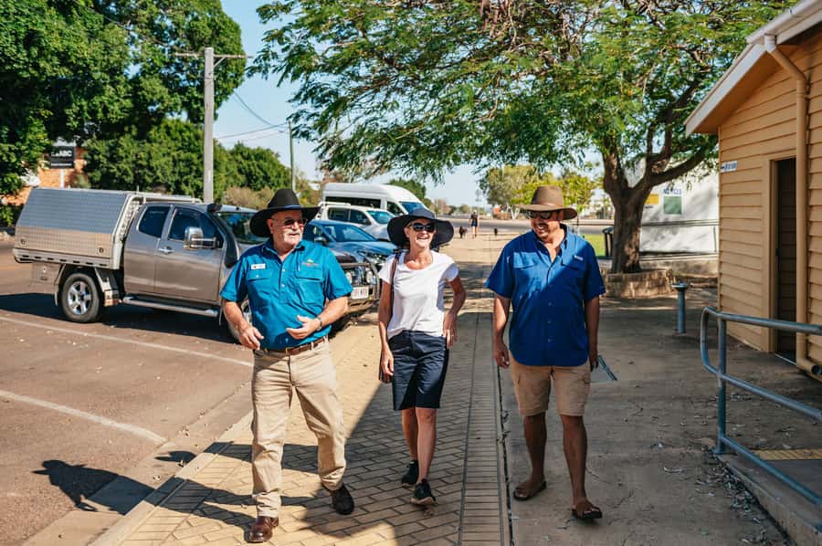 Longreach History and Town Tour - Why the local guide makes the difference