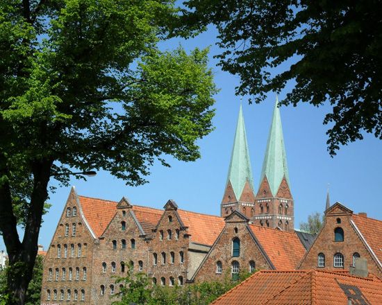 Lübeck: Hanseatic League History Walking Tour - St. Mary’s Church and the wider Baltic style