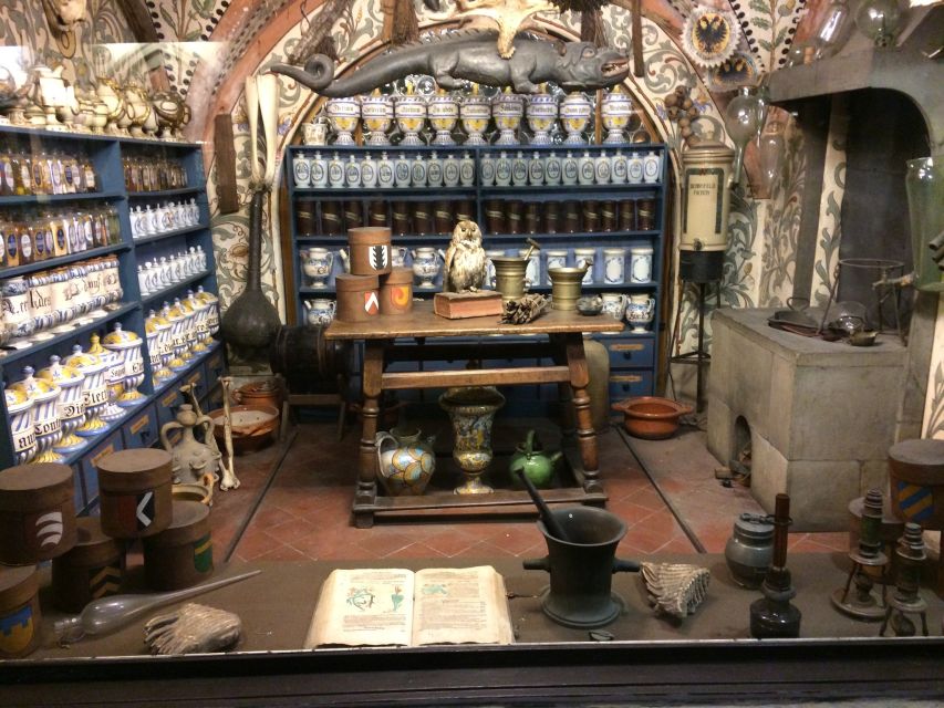 Lucerne: 1-Hour Historical Tour with Night Watchman - Brandgässli and the night of fire