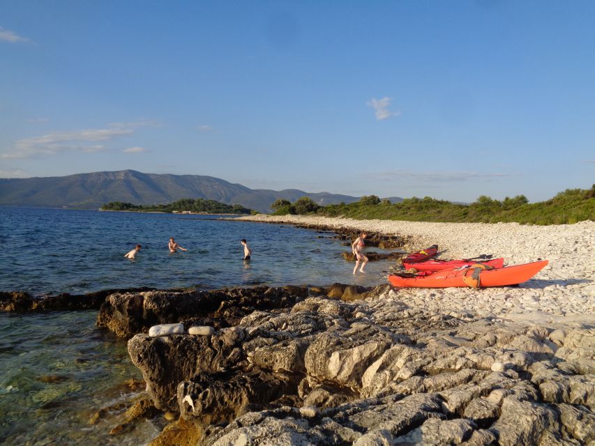 Lumbarda: Half-Day Kayaking and History with Wine delight - Starting in Tatinja Bay near Lumbarda
