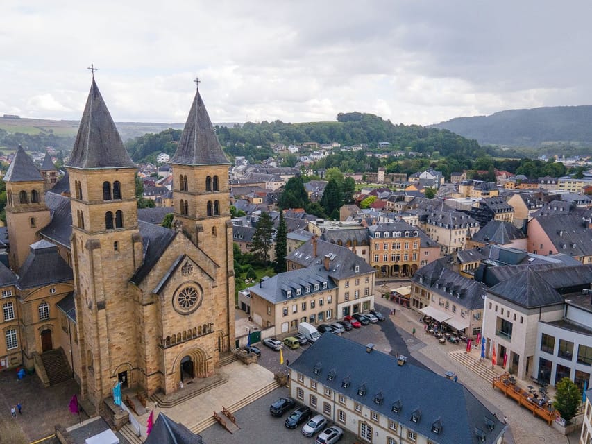 Luxembourg: Nature, History and Castles Full-Day Tour - Guides, audio, and the feel of the group