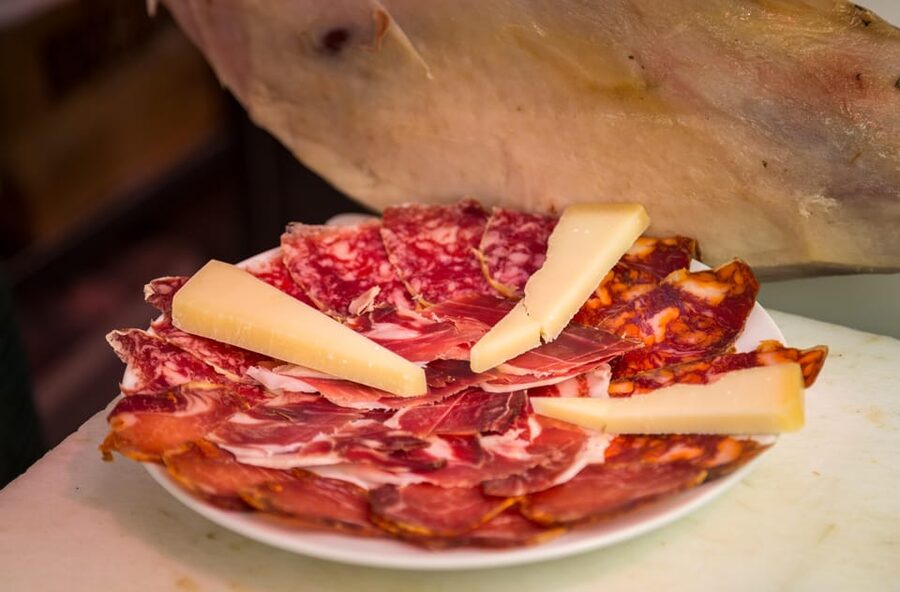 Madrid: Authentic Tapas Evening Tour with a side of History - Starting at Plaza Isabel II