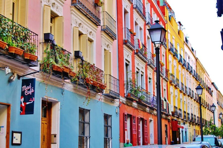 Madrid Historical in French (petit comité & private) - Key Things to Know Before You Book