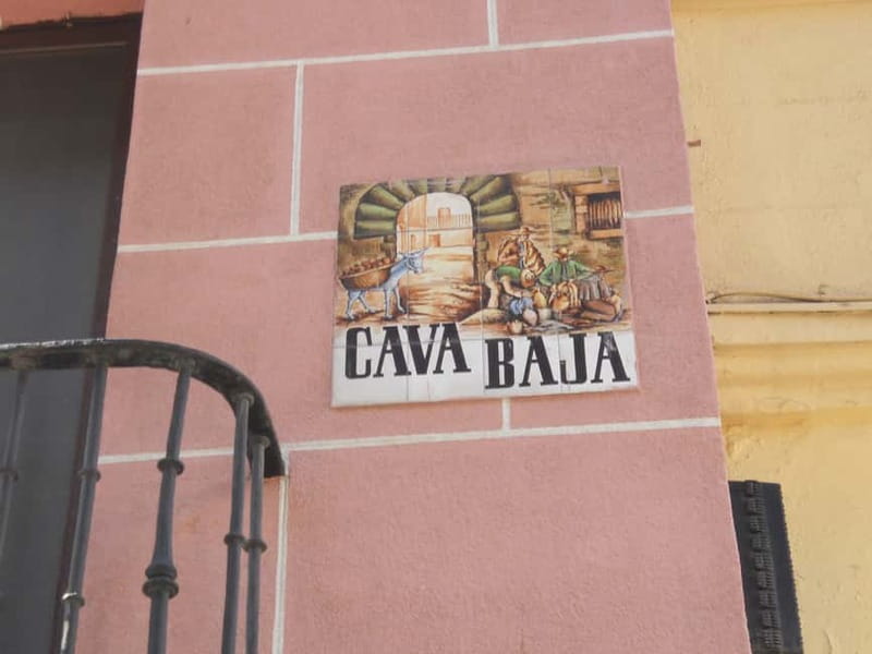 Madrid: Tour of the Historic City Center - Cava Baja, taverns, and tapas advice