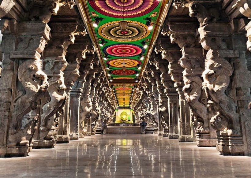 Madurai: Heritage & Cultural Trails Guided Walking Tour - Thirumalai Nayaka Palace from the street