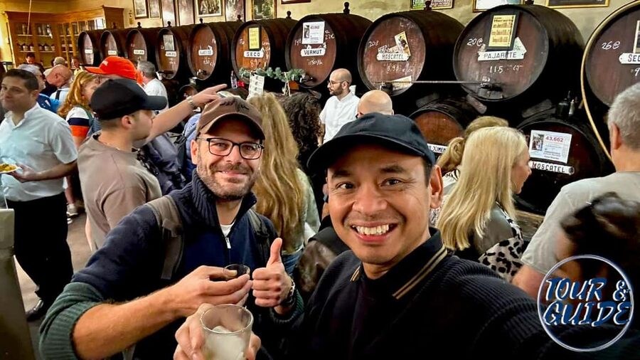 Málaga: 2h Walking Historical Tour–Art, Culture and Legends - Igor’s style and what you will learn