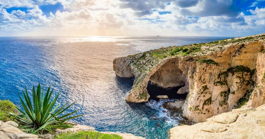 Malta: Prehistoric Temples, Limestone Heritage & Blue Grotto - Ħaġar Qim takes you back before the pyramids
