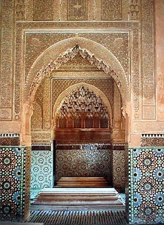 Marrakech: Historical Discovery Tour - Koutoubia Mosque and the red city’s best-known landmark