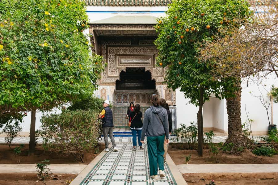 Marrakech: Saadian Tombs & Bahia Palace, Medina Guided Tour - A smart first look at Marrakech’s Medina