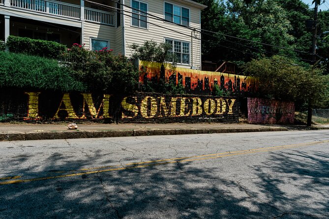Martin Luther King Jr. History Walking Tour - The King Center and King family legacy