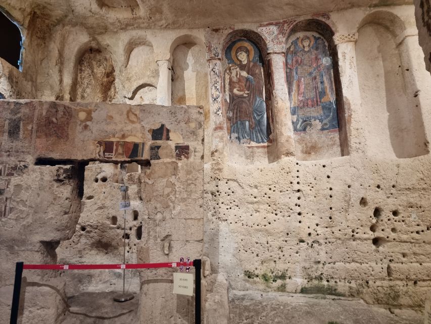 Matera: Sassi di Matera Historical Self-Guided Audio Tour - What the audio style does well
