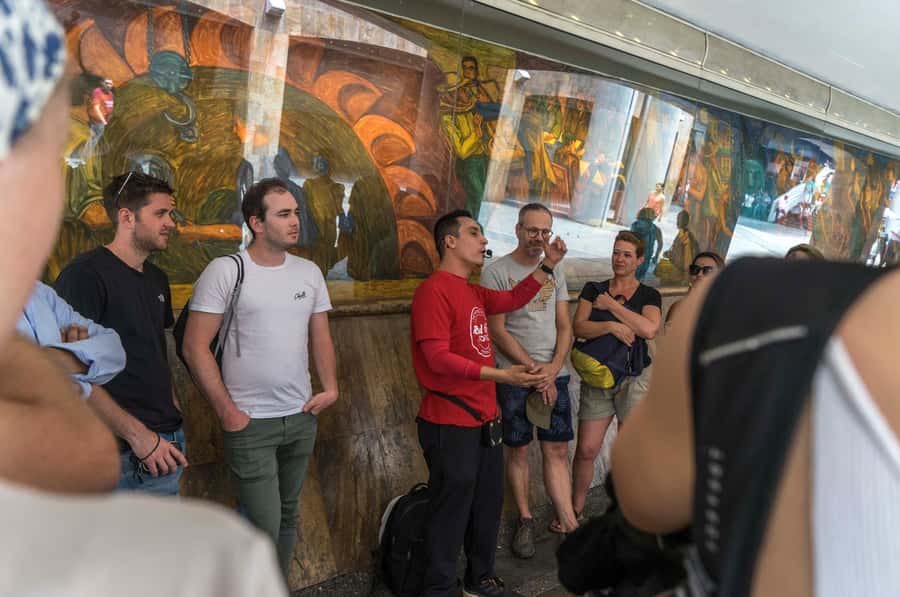 Medellin Historic Walking Tour - The guides are the real attraction