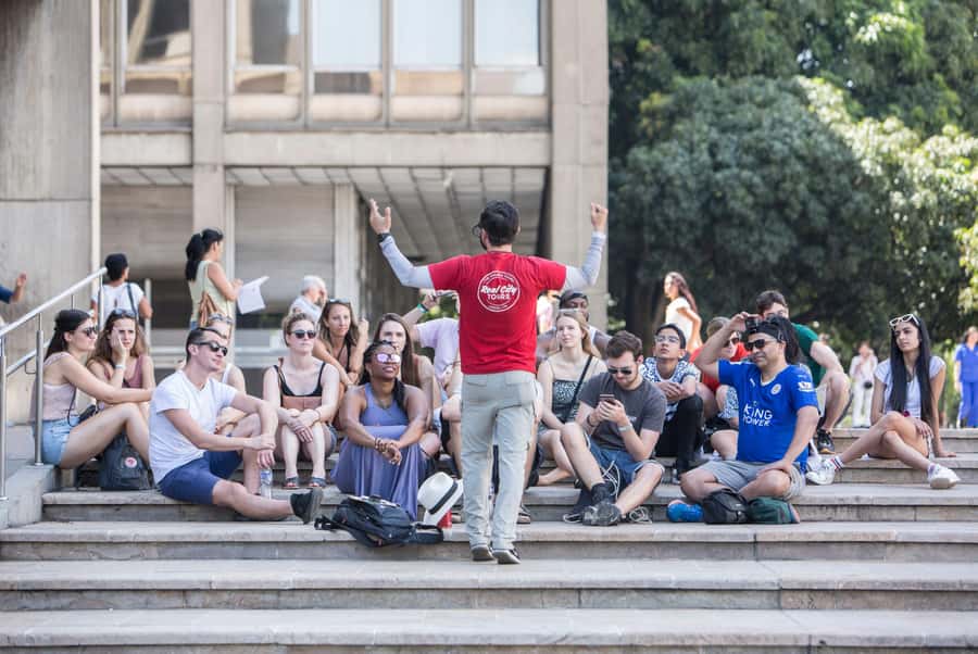 Medellin Historic Walking Tour - Alpujarra, Plaza de las Luces, and Medellin’s public life