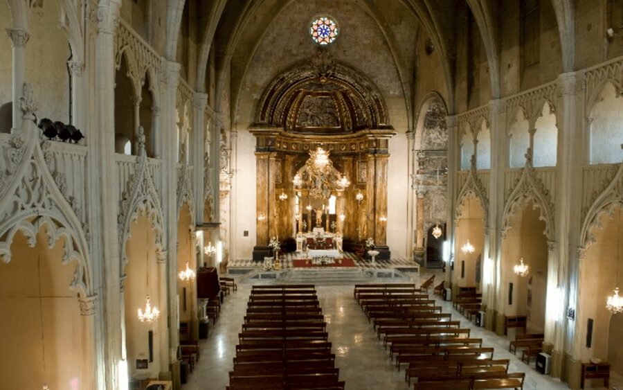 Menorca: Mahon Guided Walking Tour with History & Tastings - El Carme and the old cloister