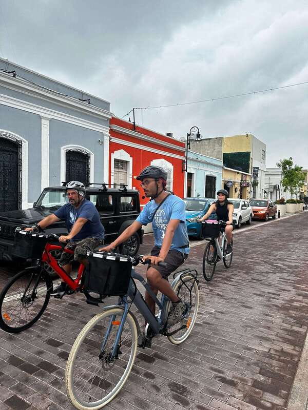 Mérida: The E-bike tour with history and culture - Parque de las Américas and García Ginerés