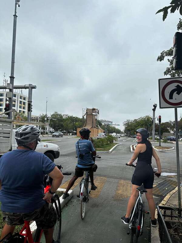 Mérida: The E-bike tour with history and culture - Starting beside Paseo Montejo