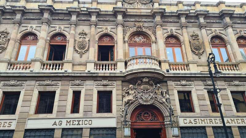 Mexico City: Historical walking tour of Tenochtitlan - What the three-hour pace feels like