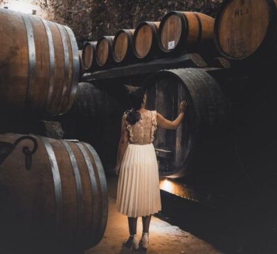 Montepulciano: Historical Cellars Guided Tour & Wine Tasting