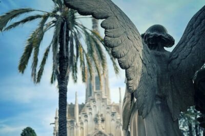 Montjuïc Cemetery Walking Tour – Hidden Art, History & Views