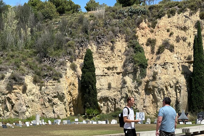 Montjuïc Cemetery Walking Tour – Hidden Art, History & Views - The downhill route and what the stairs feel like