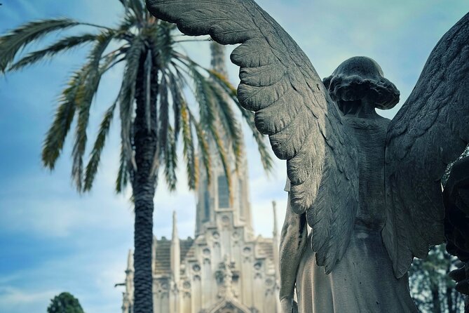 Montjuïc Cemetery Walking Tour – Hidden Art, History & Views - Meeting at the Columbus monument