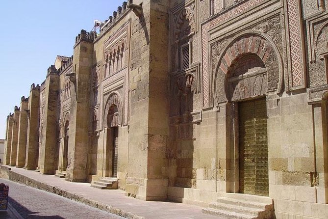 Mosque of Cordoba History Tour in English Tickets included - Inside the Mosque-Cathedral: what the hour covers