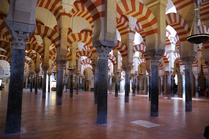 Mosque of Cordoba History Tour in English Tickets included - Meeting at Fuente de Santa María
