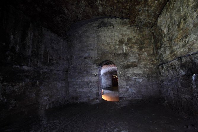 Multi-Sensory Small-Group Historic Vaults Tour in Edinburgh - Entering the Blair Street Underground Vaults