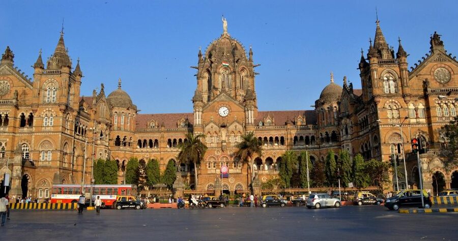 Mumbai: South Mumbai Heritage Walking Guided Tour - Town Hall and the Asiatic Society Library