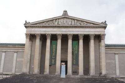 Munich: Nazi History 2-Hour Small Group Walking Tour