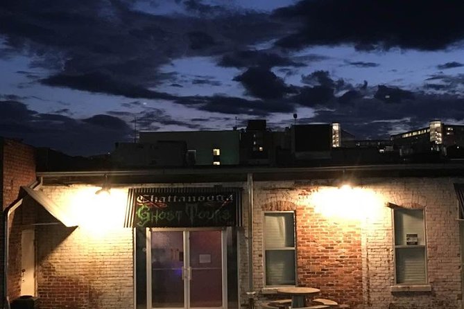 Murder & Mayhem Haunted History Walking Tour - A history tour with a spooky accent