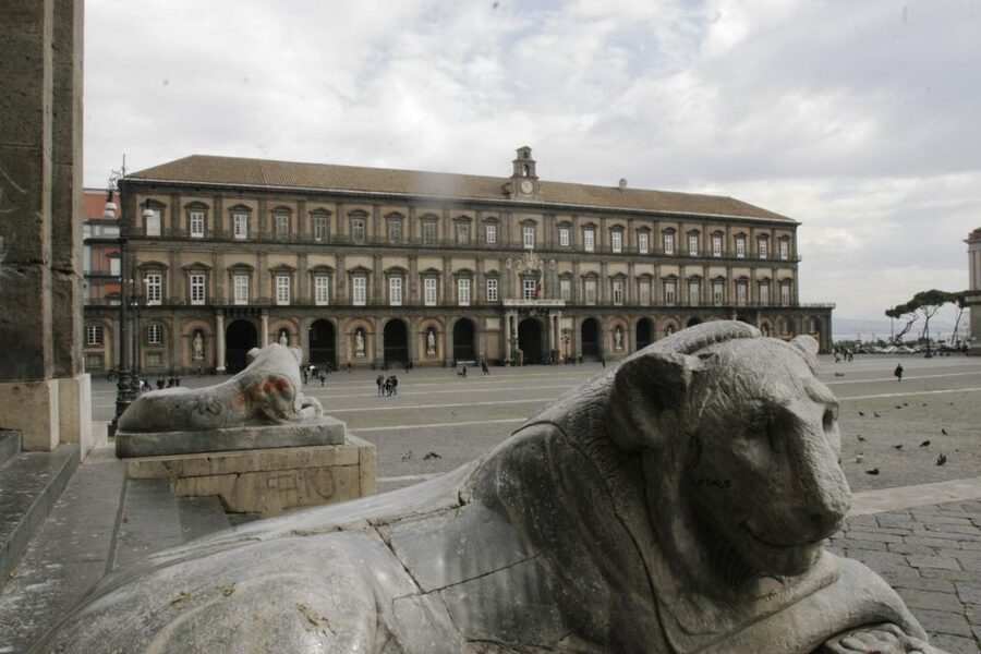 Naples: Historic Center Guided Tour with Underground Ruins - San Gregorio Armeno and handmade nativity scenes