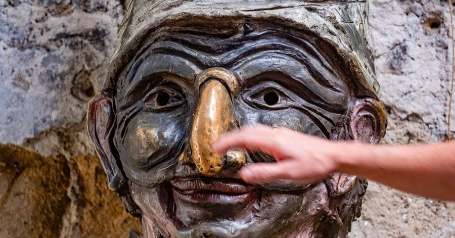 Naples: Historic Center Guided Tour with Underground Ruins - Spaccanapoli, San Domenico Maggiore, and Santa Chiara
