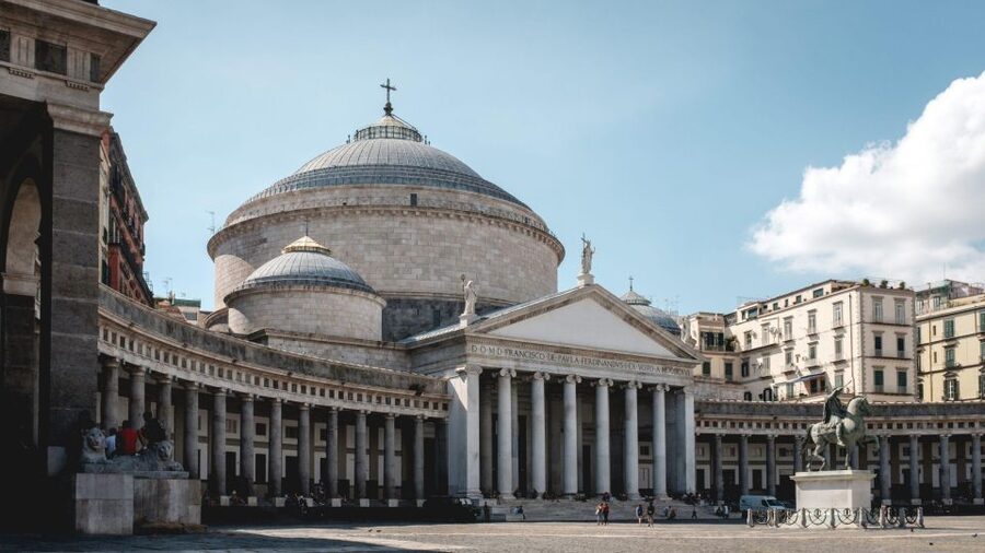 Naples: Historic Center Guided Tour with Underground Ruins - What the guides add to the walk