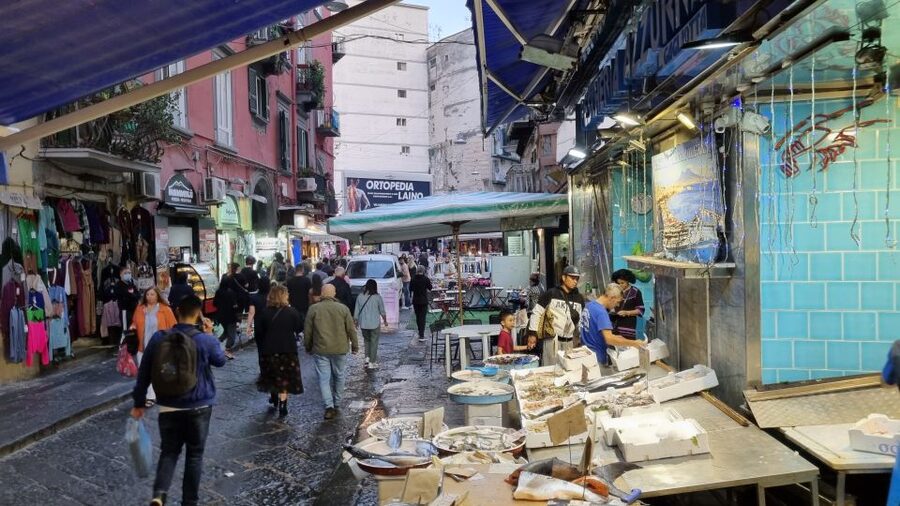 Naples: Historic City Center Guided Walking Tour - Via dei Tribunali and everyday Naples