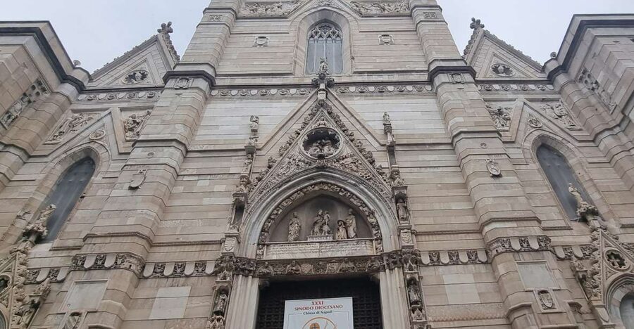 Naples: Monuments and Historic District Self-Guided Tour - Who should choose this tour?