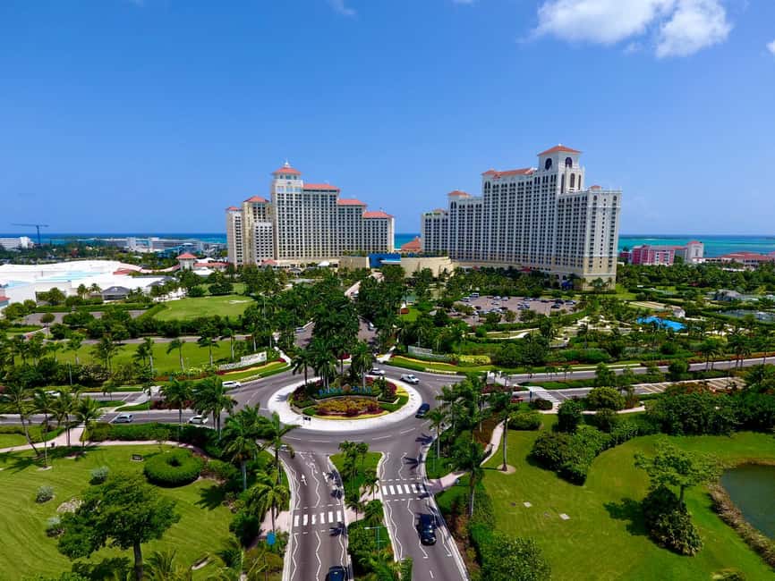 Nassau: Historic City Tour with Drink and Food Tasting - Fort Montagu and Nassau’s defensive past